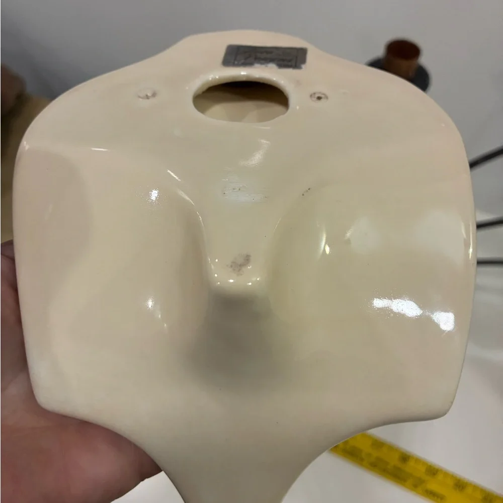 Nova Designs Fine Ceramic Swan Soap Dish/Trinket Dish Cream Color No Chips